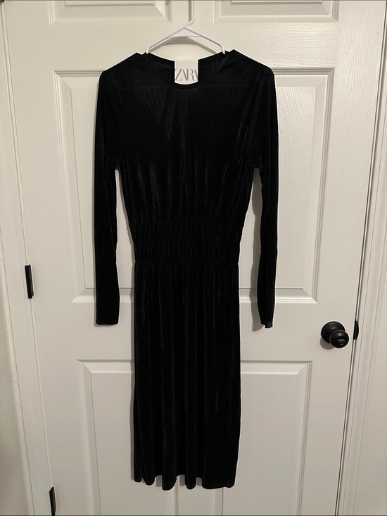 Zara Dresses & Skirts - ZARA Black Long-Sleeve Midi Dress with Smocked Waist